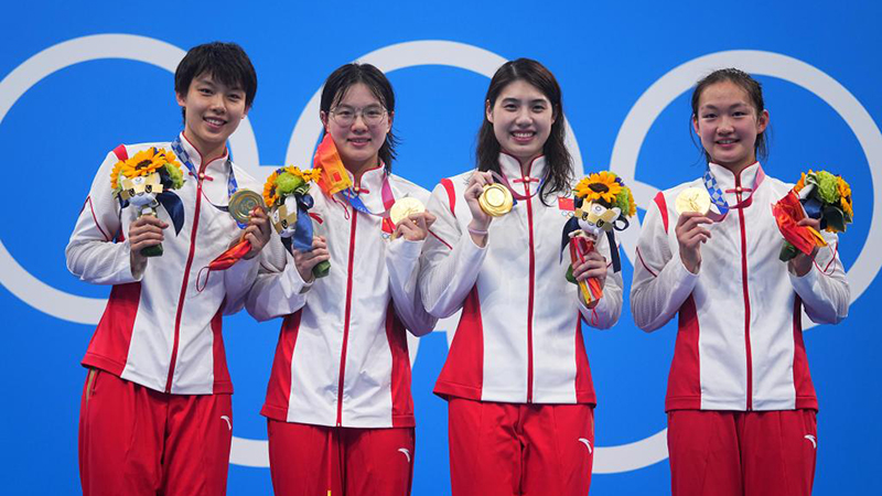 競泳女子８００ｍリレー、中国が世界新で金メダル　東京五輪