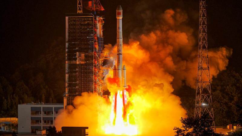 中国、通信技術試験衛星７号の打ち上げ成功