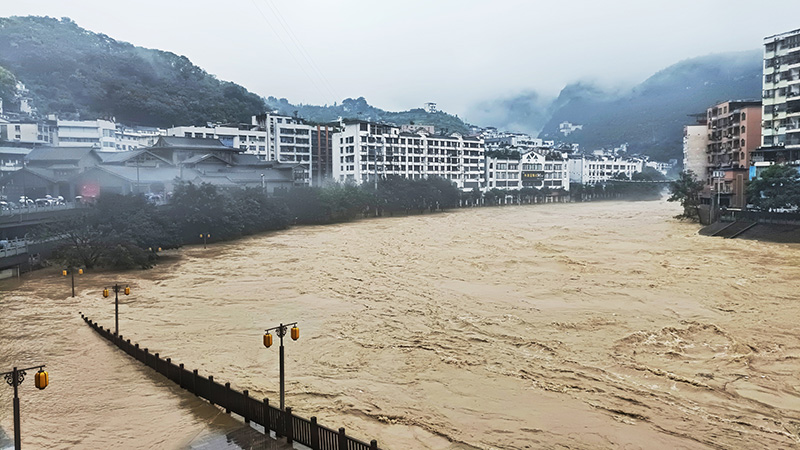 重慶市豪雨　３河川で保証水位超えの洪水発生