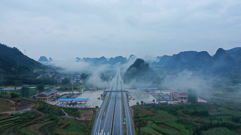 新桂柳高速、間もなく開通　中国広西チワン族自治区