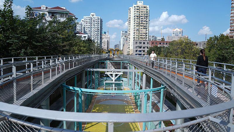 鉄道跡地がユニークな公園に変身　上海市