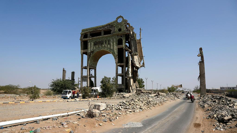 戦亂で破壊された建物　イエメン