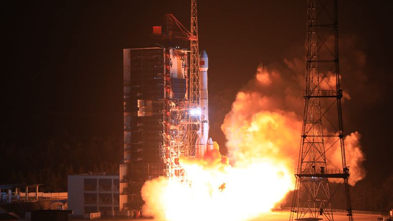中国、データ中継衛星「天鏈２号０２」の打ち上げに成功