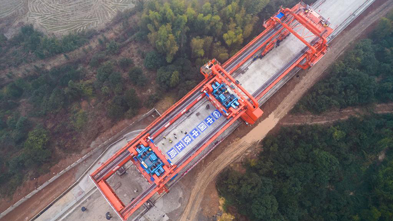 常益長鉄道、全線の箱桁架設が完了　湖南省