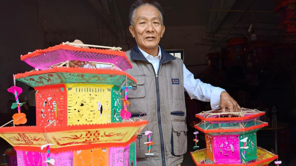 ４０年ひたすらに、伝統のランタンを守り続ける職人　海南省