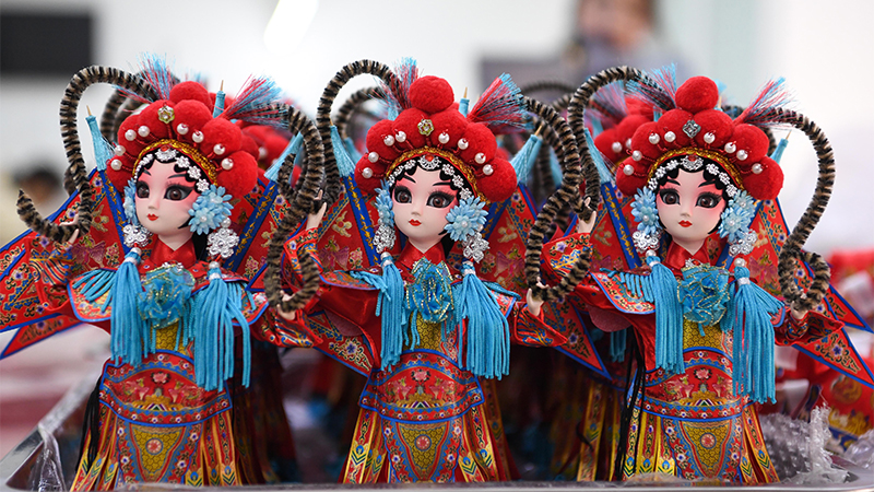 北京冬季パラ記念品「唐娃娃」の制作拠点を訪ねて　貴州省恵水県　　