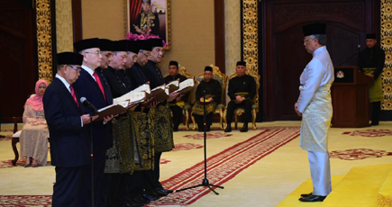 マレーシア新内閣が就任宣誓