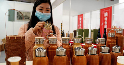 上海で「手作り博覧会」開幕　伝統の手工芸品などが一堂に