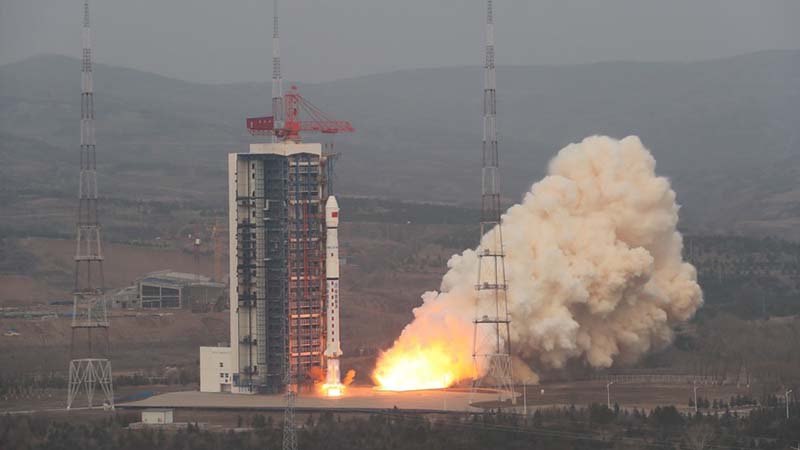 中国、試験６号衛星３番機の打ち上げに成功