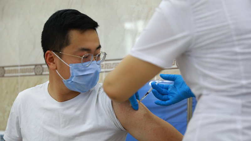 ウズベキスタンで在住中国人へのコロナワクチン接種始まる