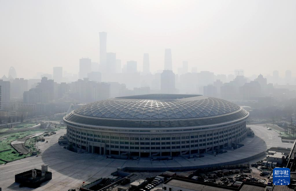 北京初の国際標準満たすサッカー場、本体工事が完了