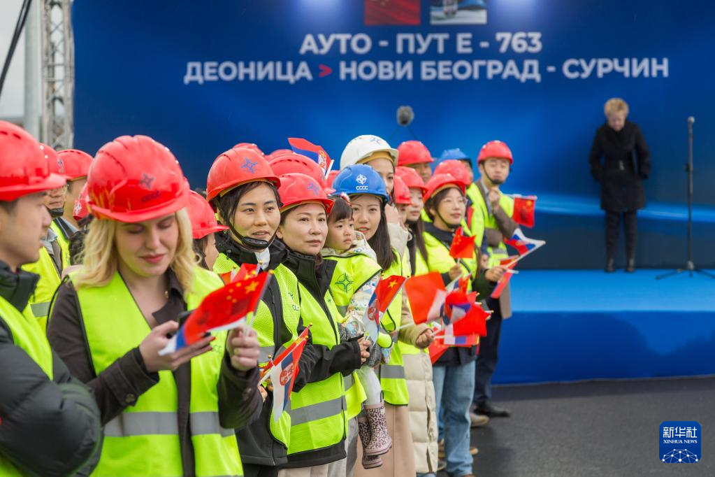 セルビアで中国企業建設の高速道路が部分開通