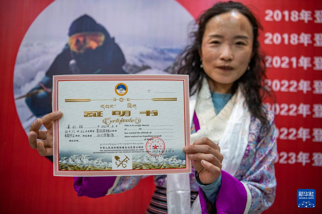 中國の登山家、董紅娟さん８千ｍ峰を全製覇　女性世界初