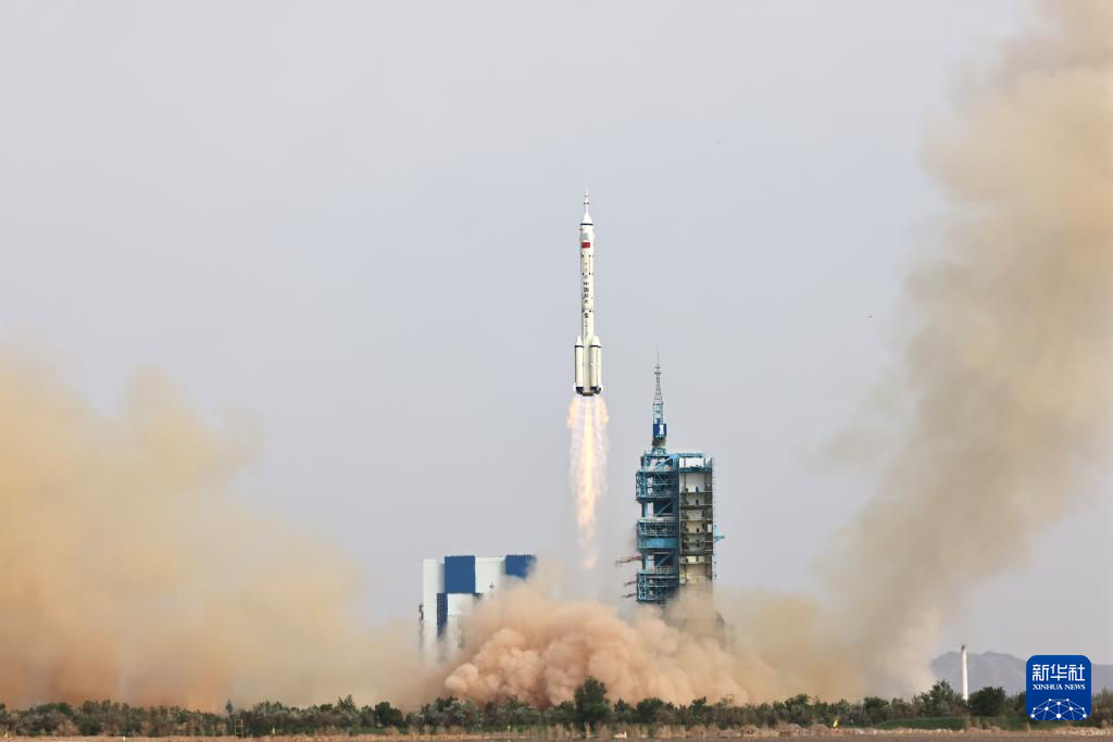 中国、有人宇宙船「神舟16号」を打ち上げ