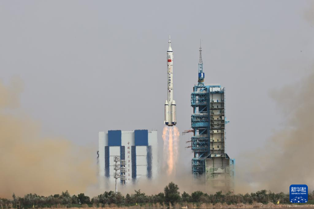 中国、有人宇宙船「神舟16号」を打ち上げ