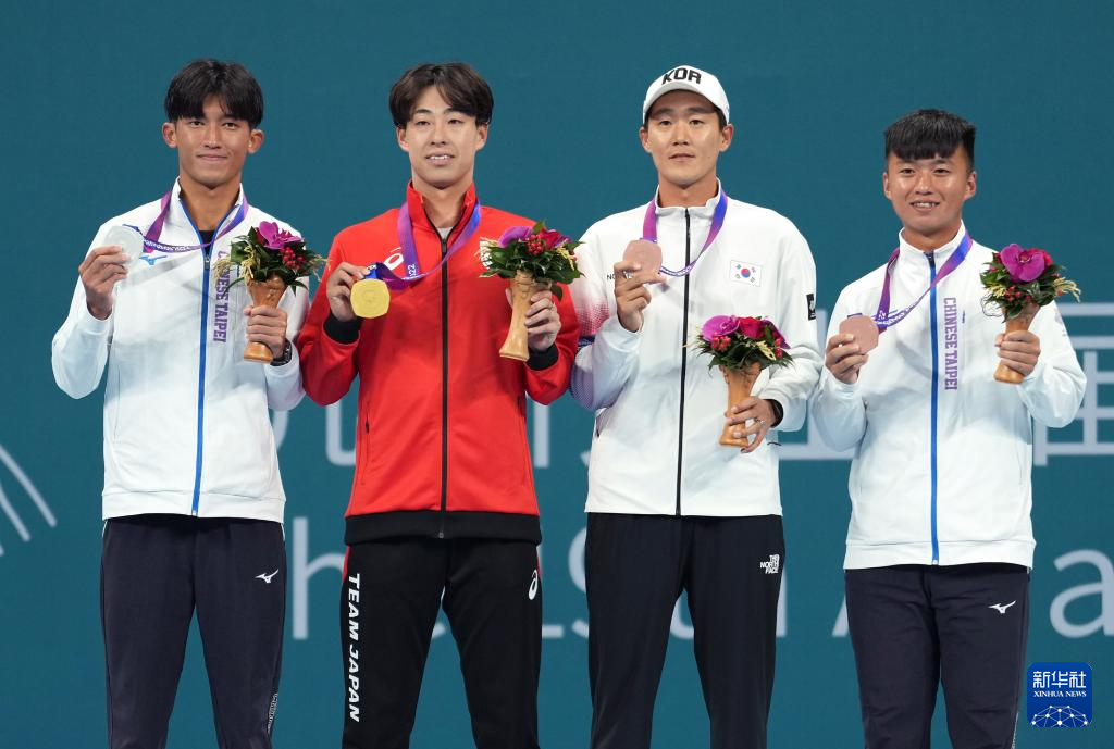 ソフトテニス男子シングルス、日本の上松俊貴が金メダル 杭州アジア大会