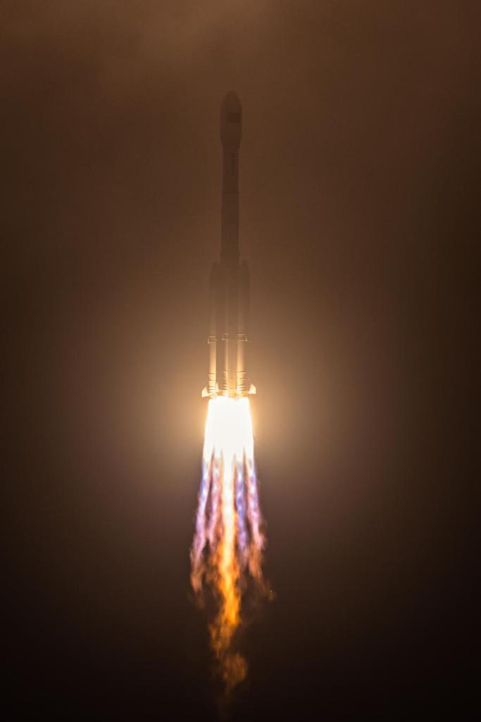 中国、衛星「実践28号」の打ち上げに成功